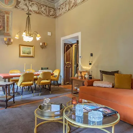 La Casa D'argento *