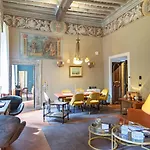 La Casa D'argento * Rome