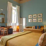 La Casa D'argento * Róma