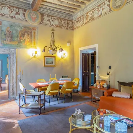 La Casa D'argento * Róma