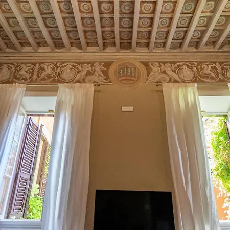 La Casa D'argento Róma